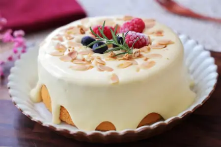 超赞的网红蛋糕，比蛋糕店的生日蛋糕更好吃，清爽不甜腻，特解馋-2021最火网红蛋糕