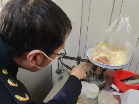 丢弃可食用边角料，浙江多家蛋糕店因浪费粮食被市场监管部门查处-蛋糕边角料哪里有得卖