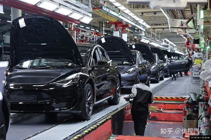 特斯拉全系车型突然降价，国内新能源汽车价格战开始了？-特斯拉电动汽车降价了吗