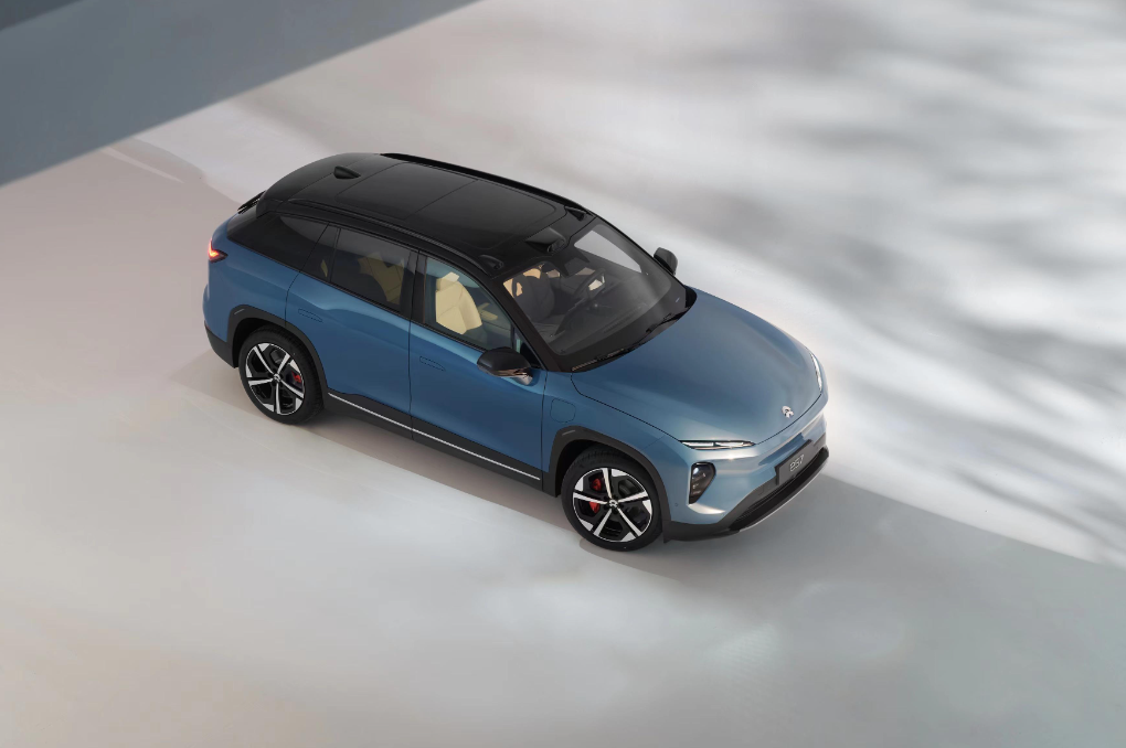 取消免费换电，全系降价3万元，“绝不降价”的蔚来撑不住了？-蔚来免费换电要电费吗现在