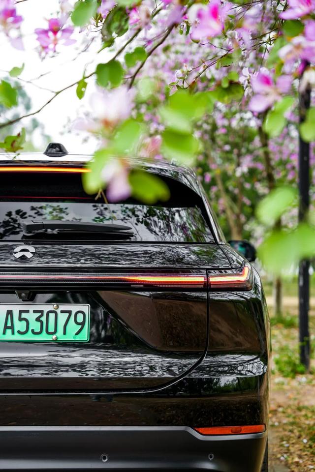 全系降价3万，啪啪打脸！蔚来终于放下包袱了？-蔚来降价了吗现在