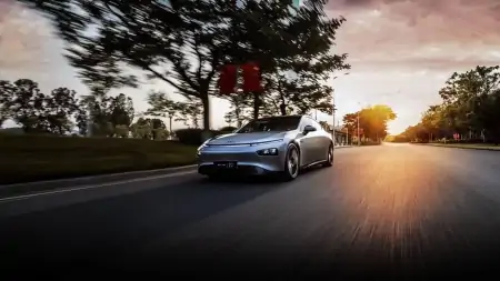 新能源车企大多还在亏损，新能源车型却纷纷降价，不怕亏得更多？-新能源汽车跌价