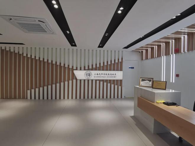 超全！世外、领科、交附IB、光华剑桥等25所热门国际高中招生启动（世外高中国际部录取分数线）