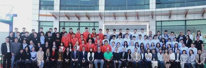 超全！世外、领科、交附IB、光华剑桥等25所热门国际高中招生启动（世外高中国际部录取分数线）