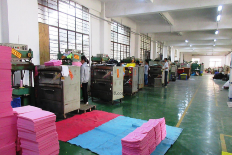 一家人就能干的小加工厂，这几种都能年入几十万！-家庭手工活代加工项目