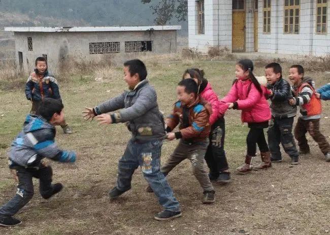 1968年出生，属猴，和同龄人一起，穿越回到八十时代看看吧-68年属猴的命好吗