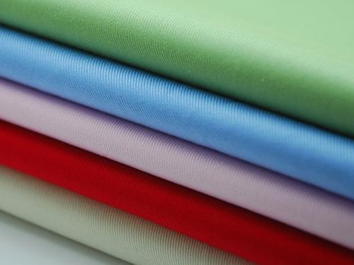 如何区别人造棉和纯棉，他们各自的特点如何呢！（衣服最差的面料是哪种）