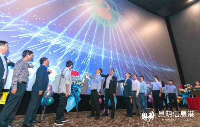 助力老旧小区改造 云南“两旧一新”电梯6S体验展厅落地昆明-云南老小区改造电梯安装