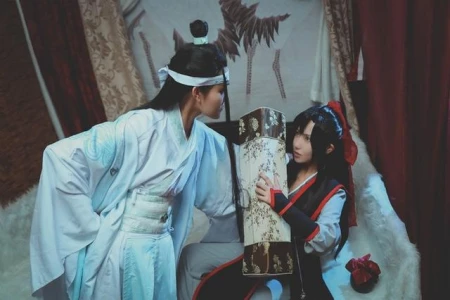 魔道祖师Cos：忘机与少年阿羡，根多年影视经验，看来是甜蜜风-阿羡和忘机
