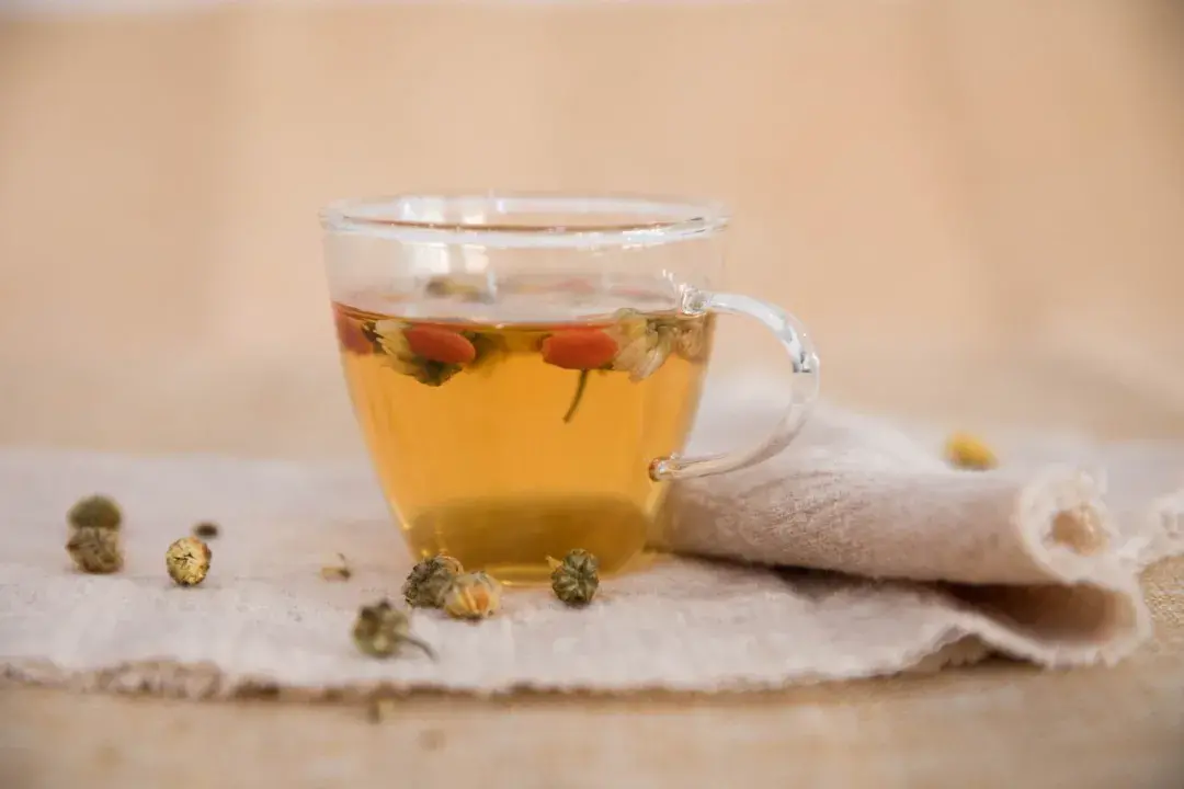 肝不好的人，平时尽量常吃4物！肝脏健康，脸色好了、眼睛更亮（肝不好的人吃什么食材最好）