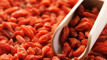 这些食物是肝部“大救星”，每天吃一点，养肝润肺，清除肝部垃圾（养肝的食物排行）