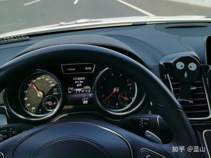 明年电动汽车是否会大降价？一辆续航700km的电动车可能降到20万以下吗？比如极氪001或比亚迪汉？（明年电动车会涨价吗）