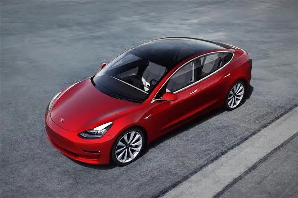 EV晨报 | 国产Model 3降价至24.99万元；蔚来9月交付4708台；奔驰将自研汽车操作系统（特斯拉狂降16万 1天卖出蔚来1年销量 蔚来官方喊话）