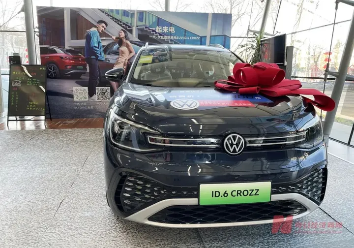 自主新能源车多在涨价，合资新能源车价格却普降，有车型降价 9 万元，哪些原因导致的？（新能源汽车合资车）