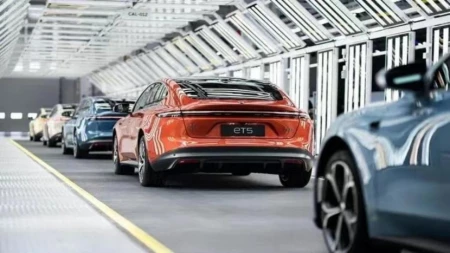 蔚来全系降价3万，放弃免费换电：这并不是一种妥协或退让（蔚来真的免费换电池吗）