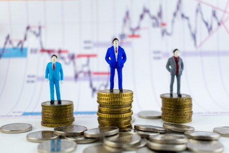 一个人开始变富，会有5个征兆，看懂其中一个，钱就来了-人变富的表现