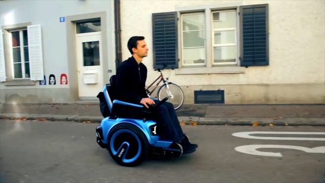 智能轮椅会“爬楼梯”，残疾人的福音来啦！-残疾人电动轮椅 全自动爬楼