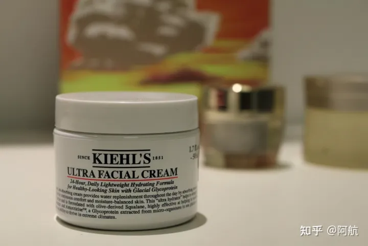 抗皱面霜有哪些好用？推荐四款效果好的抗皱面霜：还你紧致好肌肤-修正抗皱面霜效果怎么样?