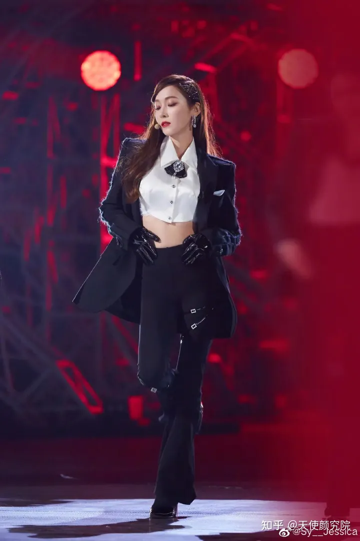 郑秀妍这段太蛊了吧！芒果台怎么能删了不播？？！（郑秀妍签约英皇）