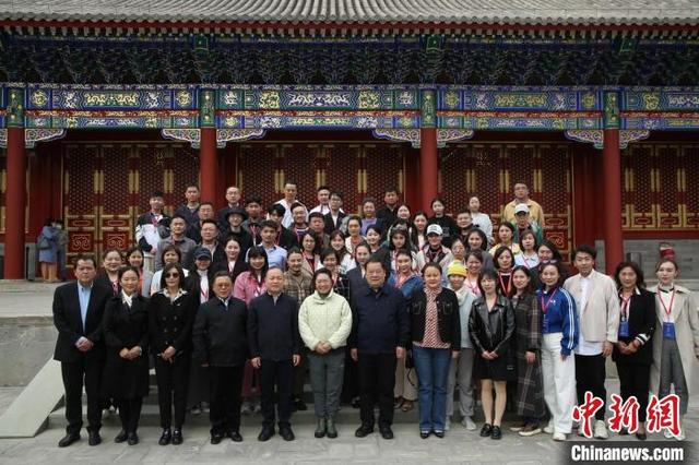 田沁鑫、刘佩琦等为戏剧表演专业人才研修班授课力促艺术教育普及-总导演田沁鑫近况如何知乎