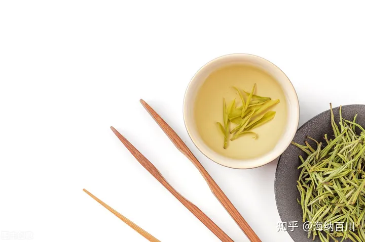 福鼎白茶与安吉白茶：所属茶系、感官特征、产地、品种、都不同-福鼎白茶与安吉白茶区别