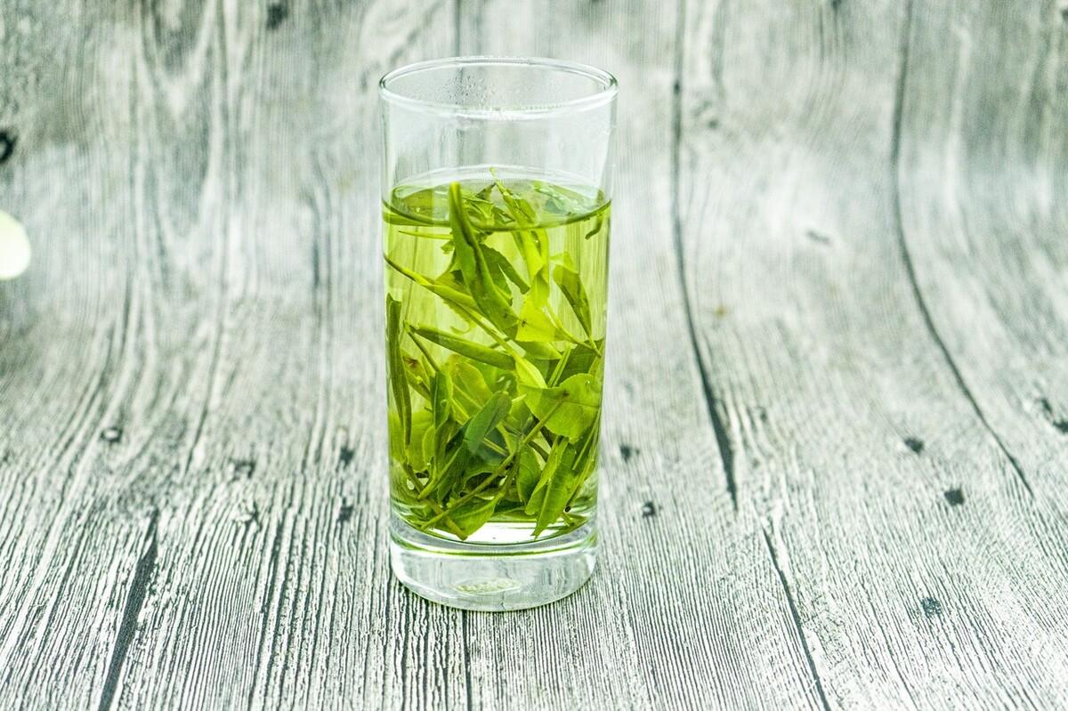 安吉白茶和六大茶类里的白茶，到底有什么不同？-安吉白茶名为白茶实际是什么茶呢?