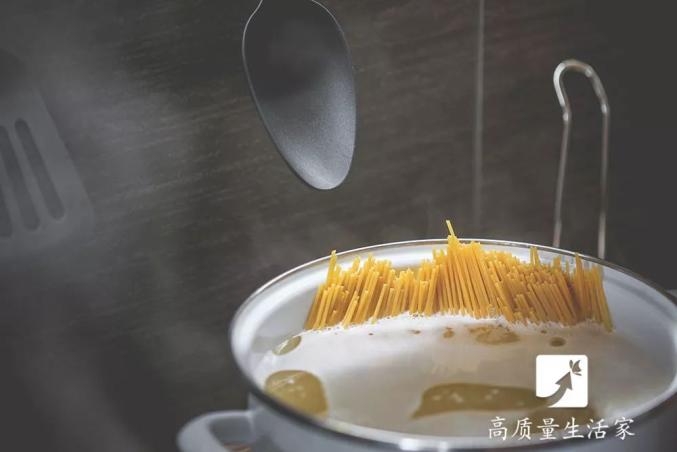 100个生活小妙招，放到朋友圈，他们会感谢你的！-生活小技巧文案简短精辟