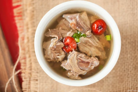 鸽子汤怎么炖最营养？欢迎收藏-鸽子汤怎么炖最营养功效视频窍门