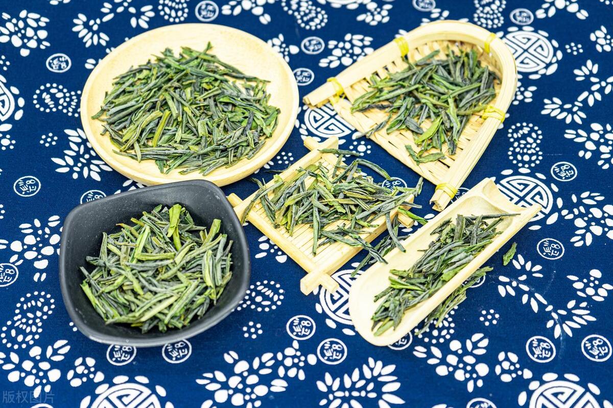 中国10大名茶排名，大红袍居首，龙井紧随其后，谁是第三昵？（中国的十大名茶排名）