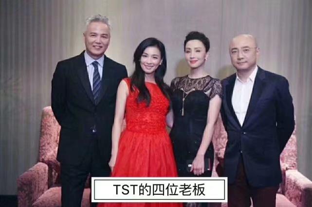 50岁徐峥露面，脸部浮肿状态差，妻子陶虹卷入张庭风波（徐峥和陶虹是初婚吗）