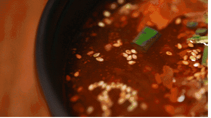 吃货福利！全民超爱的正宗重庆酸辣粉，6元一碗，足不出户享鲜辣酸爽！-正宗重庆酸辣粉怎么做