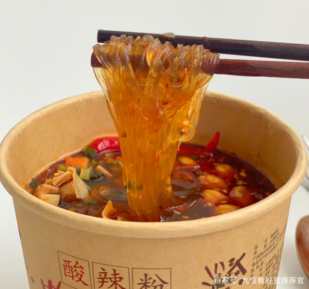 够酸！够辣！嗨吃家酸辣粉，一款无法拒绝的美食，爽爆你的味蕾！-嗨吃家酸辣粉怎么做的