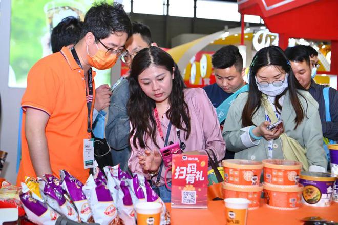 闪耀SIAL西雅展，嗨吃家向世界释放国货魅力！-闪耀暖暖微博