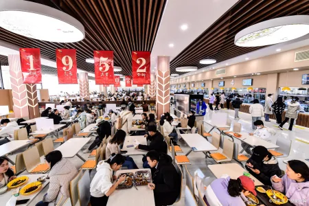 为什么越来越多食堂改造成智慧食堂？（打造智慧食堂）