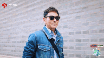 72岁吴尊爸爸首次曝光，竟然比39岁儿子还要帅！（吴尊父亲年轻照片）