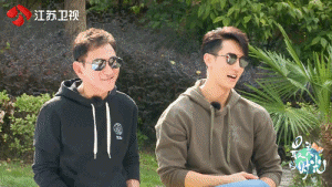 72岁吴尊爸爸首次曝光，竟然比39岁儿子还要帅！（吴尊父亲年轻照片）