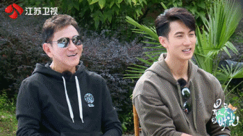 72岁吴尊爸爸首次曝光，竟然比39岁儿子还要帅！（吴尊父亲年轻照片）