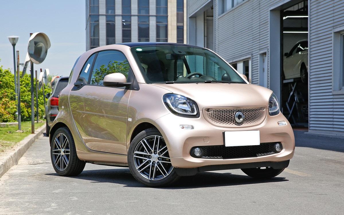 城市小精灵真的是操控噩梦还是过度黑化？停车方便真香！-代步小精灵电动车