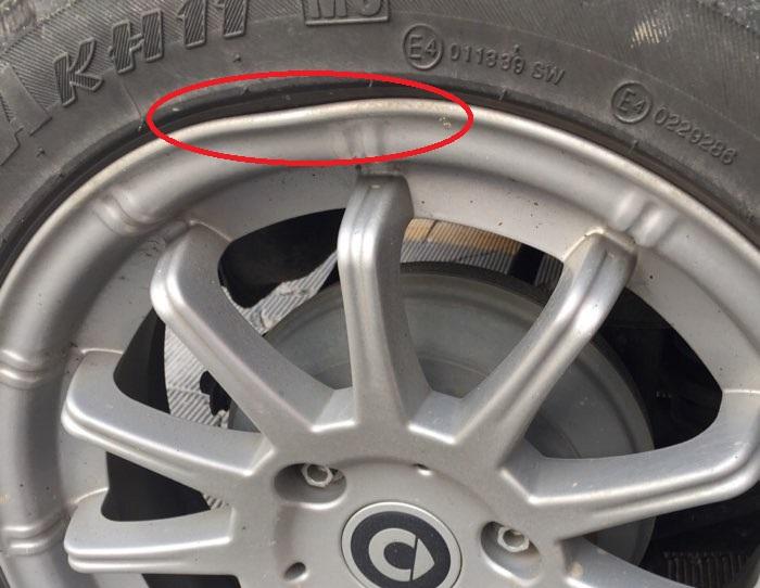 城市小精灵真的是操控噩梦还是过度黑化？停车方便真香！-代步小精灵电动车