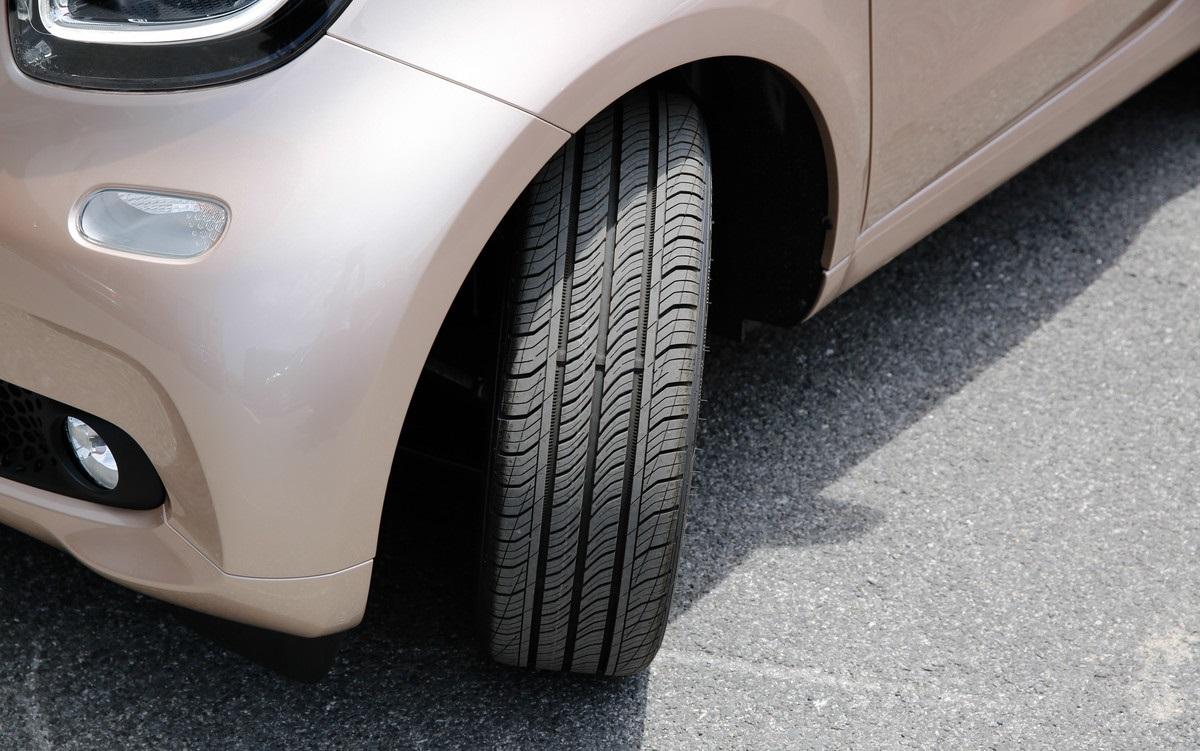 城市小精灵真的是操控噩梦还是过度黑化？停车方便真香！-代步小精灵电动车