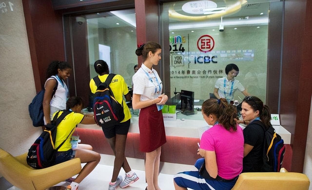 这五家银行“有问题”？银保监曾点名“批评”，普通人存钱需留心（那六家银行出问题了）