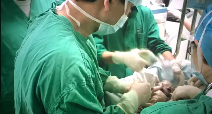 献血是怎样一种体验 ？  拓展生命的维度（献血细节过程视频）