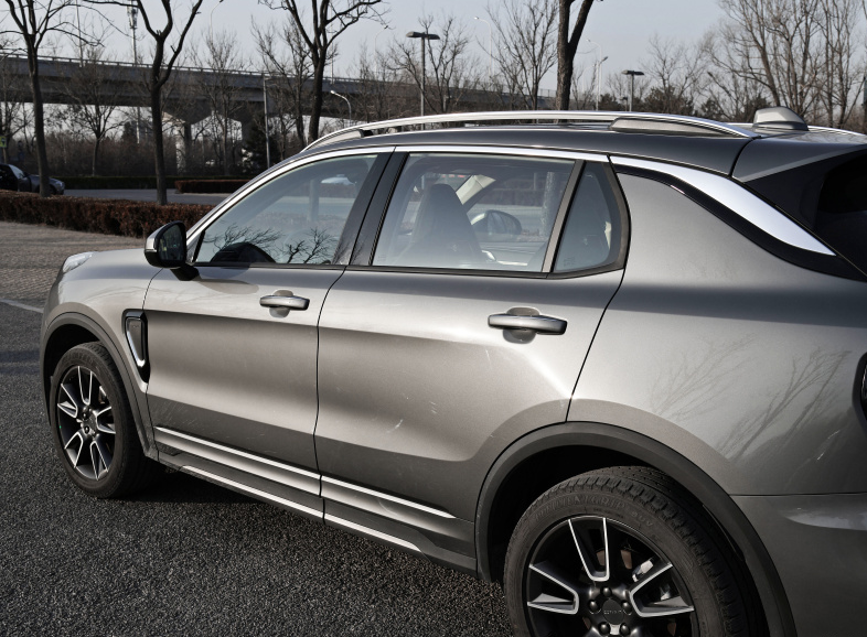 20万提了辆全新领克01，开了850公里，老司机说出真实感受-全新领克01怎么样