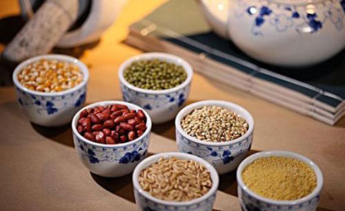 想要快速甩掉口腔溃疡，2个“偏方”屡试不爽，拿走不谢！-治口腔溃疡的小偏方中最好的一种