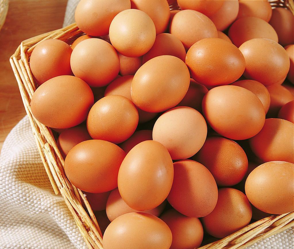 一日三餐，每顿只吃1个鸡蛋能够减肥吗？别拿生命开玩笑（一日三餐一个鸡蛋可以瘦多少斤?）