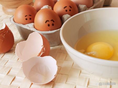 鸡蛋一天吃几个合适？能不能多吃？告诉你答案（鸡蛋一天吃几个最好）