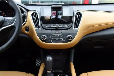 高性价比的B级车，全系标配9AT，车长4933mm，带你看迈锐宝XL-b级轿车性价比排名前十名