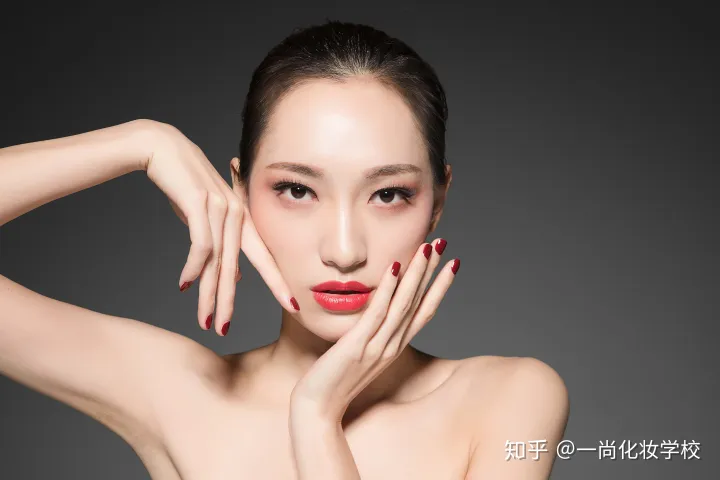 化妆培训学校排名前十名-化妆培训学校排名前十名有哪些名字