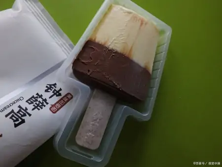 钟薛高推出3.5元雪糕，AI打造的平价能否打破“雪糕刺客”的标签（钟薛高雪糕是哪的）