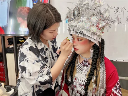 昆明化妆学校哪家好？这些学校很靠谱！-昆明口碑最好的化妆学校排名
